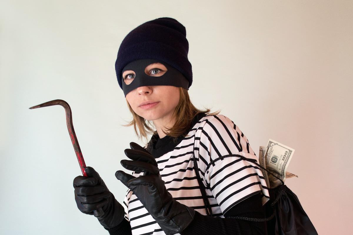 How Pawn Shops Deal With Stolen Items Pawn Shop Map